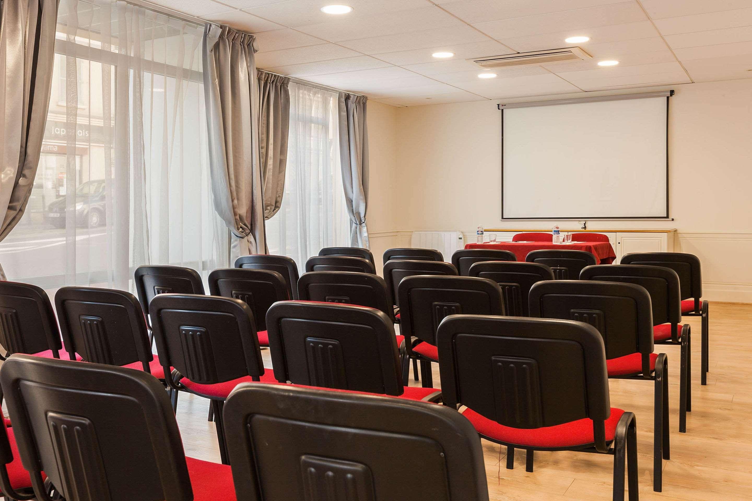 Hotel Quality Suites Maisons-Laffitte Paris Ouest Exterior photo
