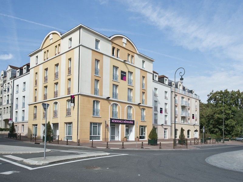 Hotel Quality Suites Maisons-Laffitte Paris Ouest Exterior photo