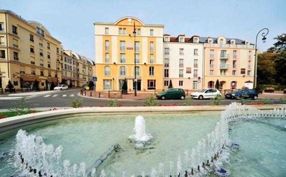 Hotel Quality Suites Maisons-Laffitte Paris Ouest Exterior photo