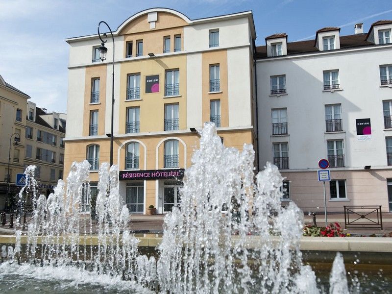 Hotel Quality Suites Maisons-Laffitte Paris Ouest Exterior photo